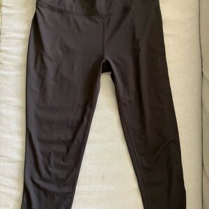 Women’s Columbia Black Cropped Leggings